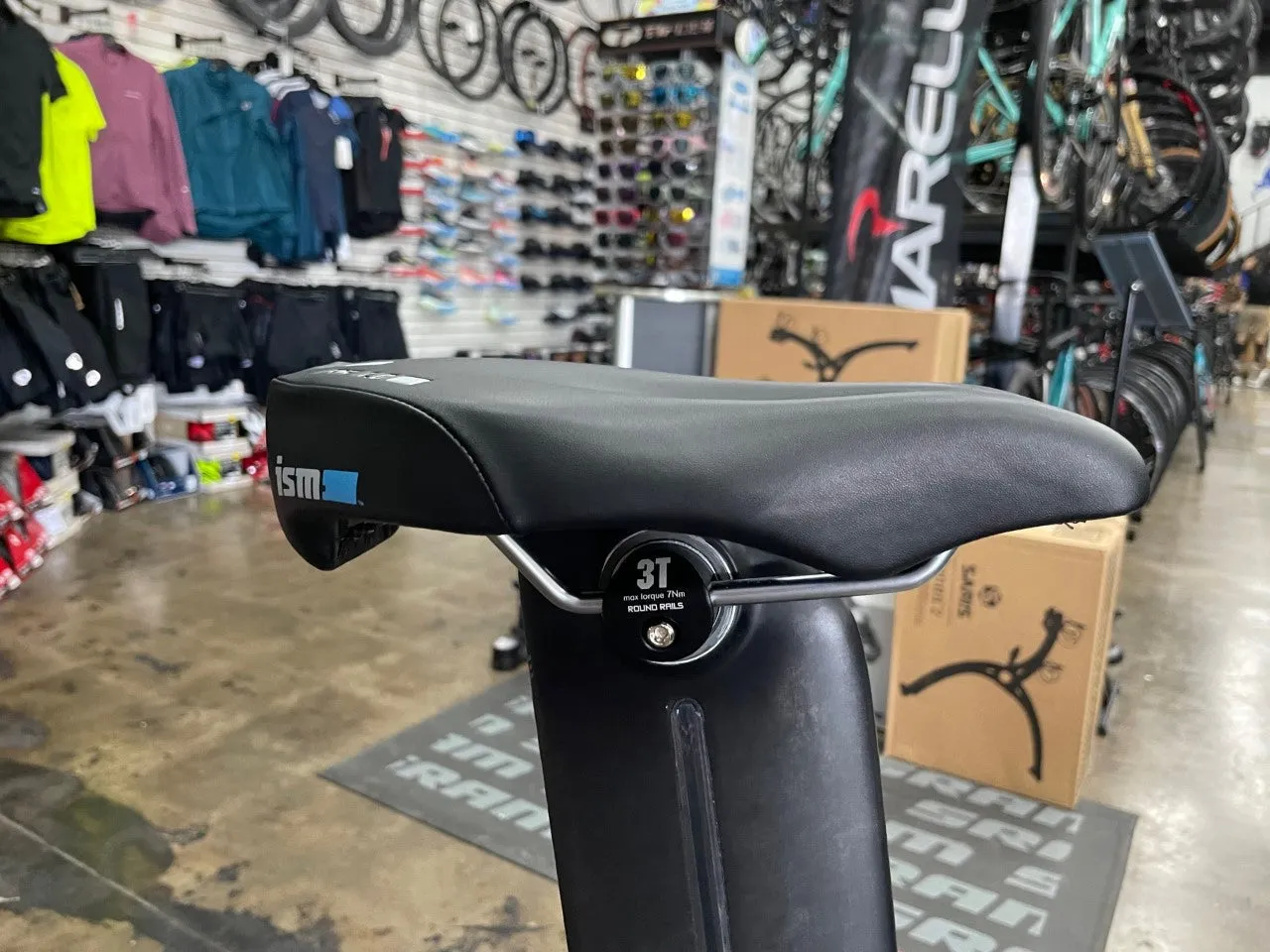 Felt IA 10 Rim Brake Ultegra Di2 11 Speed - Silver/Gray/Black 2019