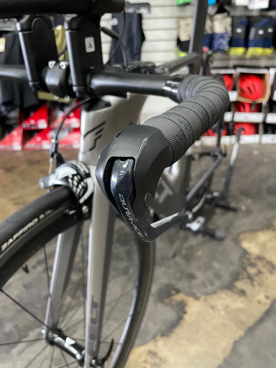 Felt IA 10 Rim Brake Ultegra Di2 11 Speed - Silver/Gray/Black 2019